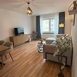 Modernes Design-apartment In Nahe Altstadt Apartment