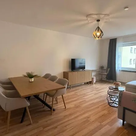 Modernes Design-apartment In Nahe Altstadt Apartamento