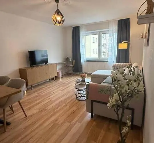 Modernes Design-apartment In Nahe Altstadt Apartment