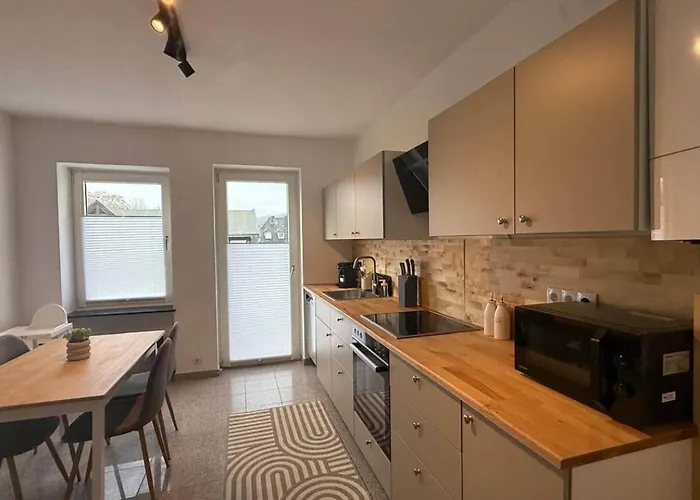 Modernes Design-apartment In Nahe Altstadt Apartment *